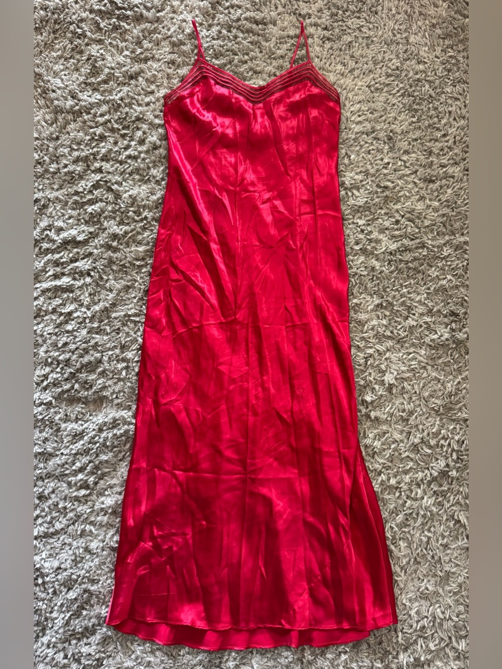 VICTORIAS SECRET MEDIUM ✨ SILK spaghetti strap nightgown slip red EUC